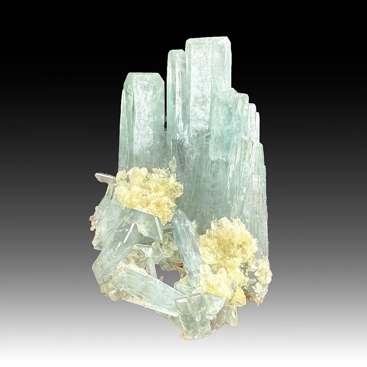 Barite with Calcite (1068) - image 1