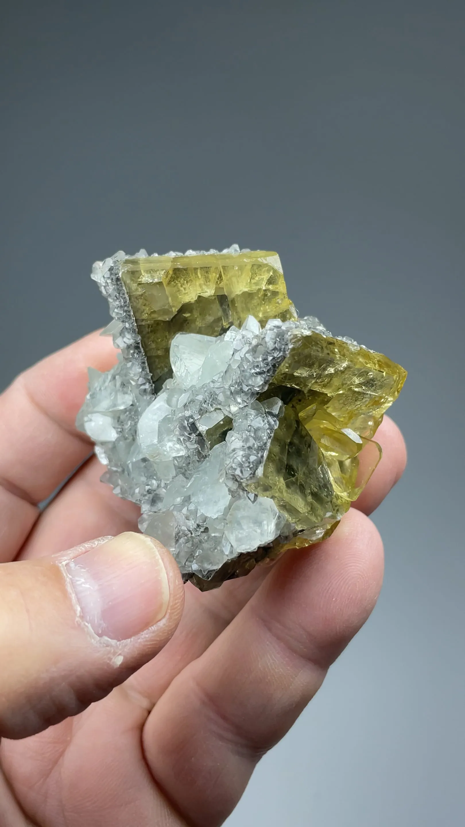 Barite with Calcite - image 2