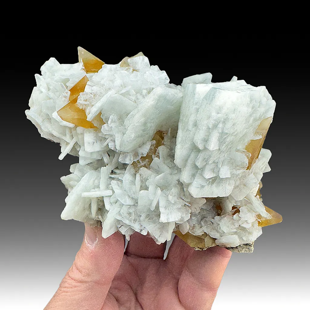 Barite with Calcite image