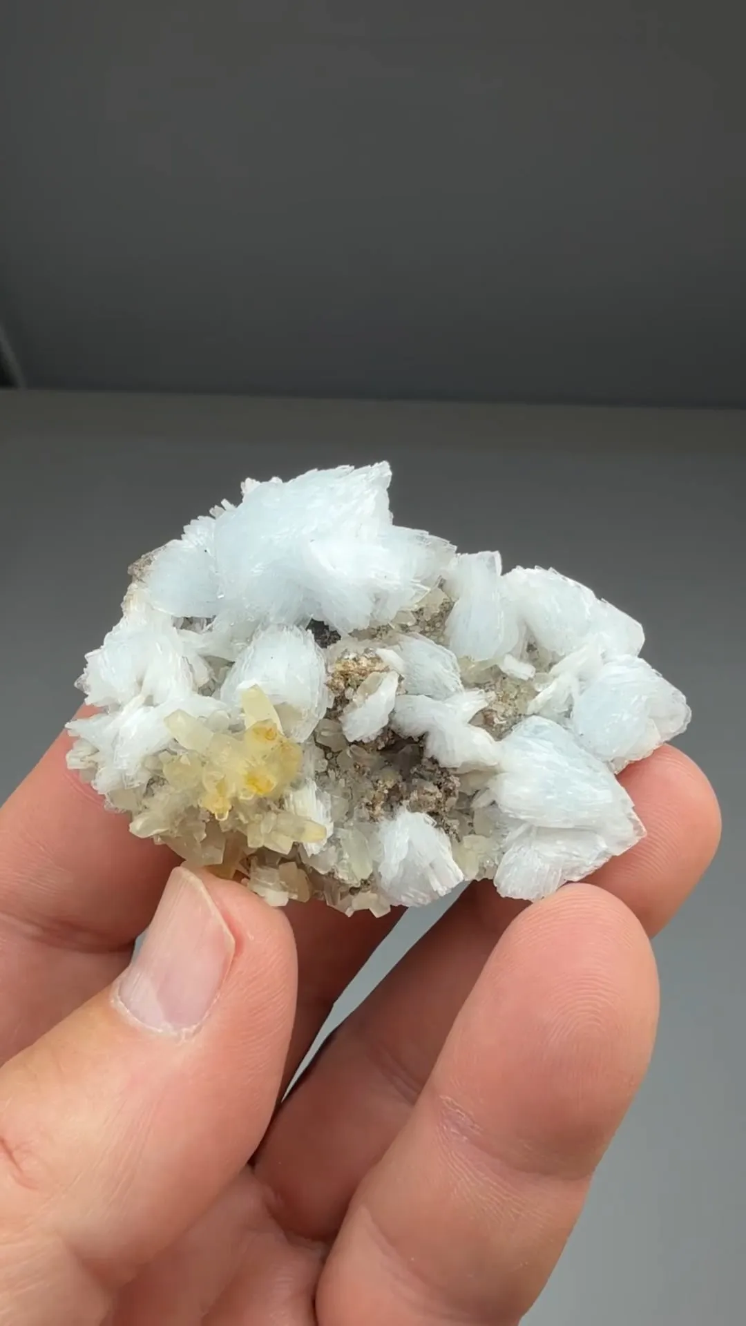 Barite with Calcite - image 2