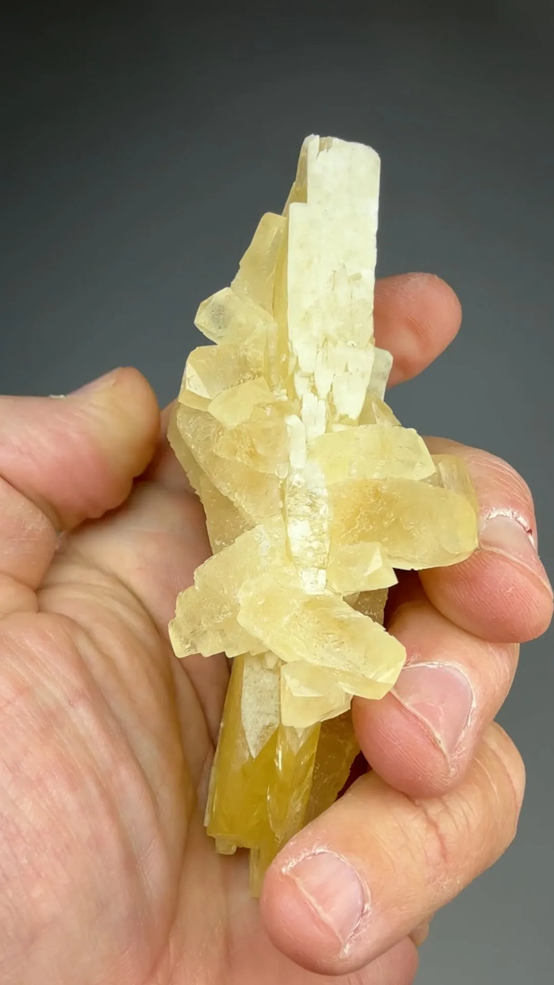 Barite with Calcite - image 3