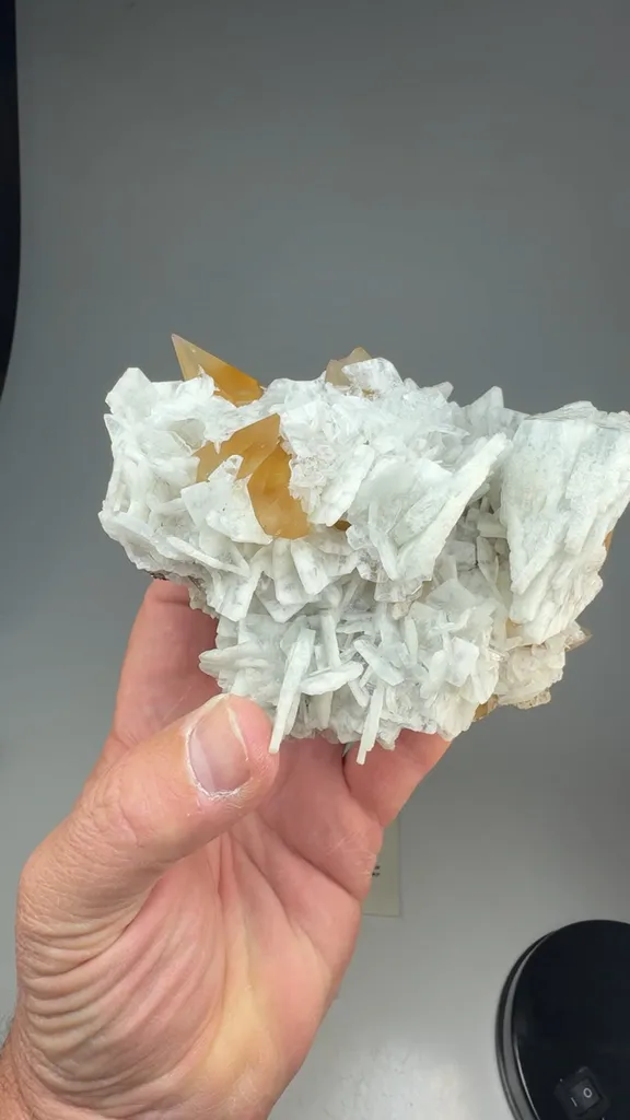 Barite with Calcite - image 2
