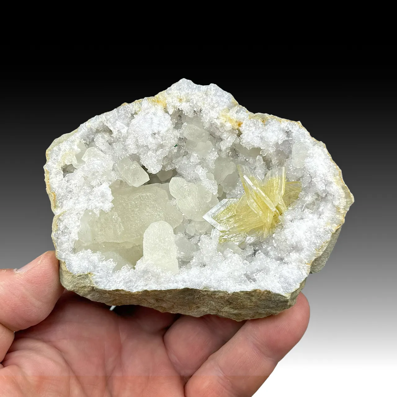 Barite with Calcite, Quartz (2059) - image 1