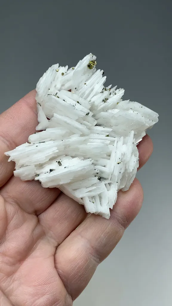Barite with Chalcopyrite - image 2