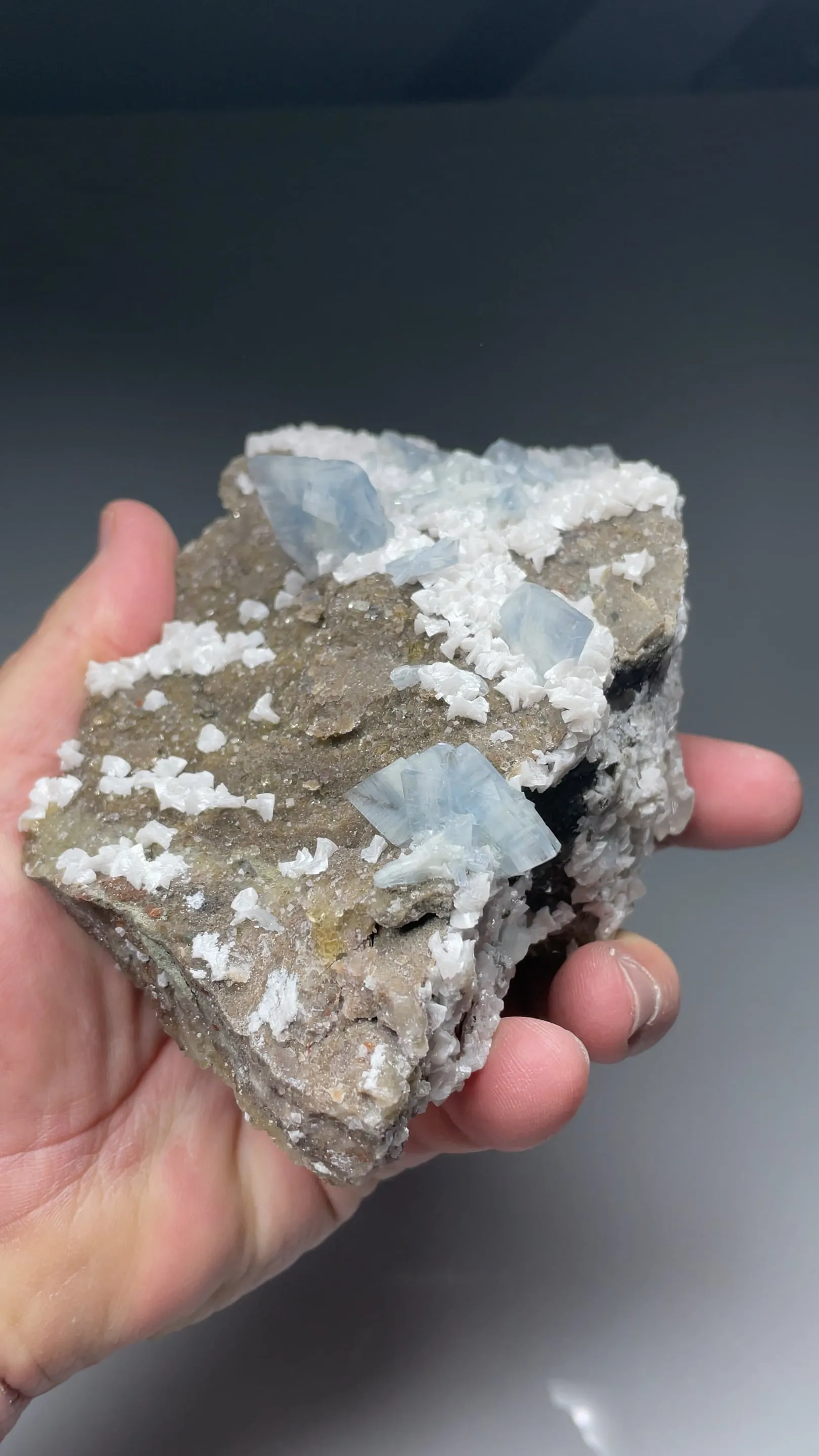Barite with Dolomit - image 2