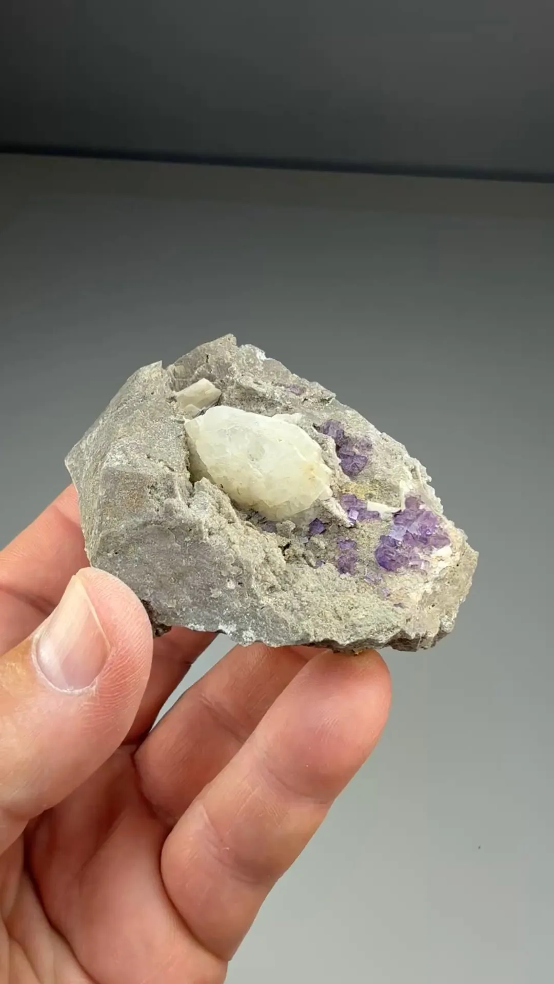 Barite with Fluorite (2069) - image 2