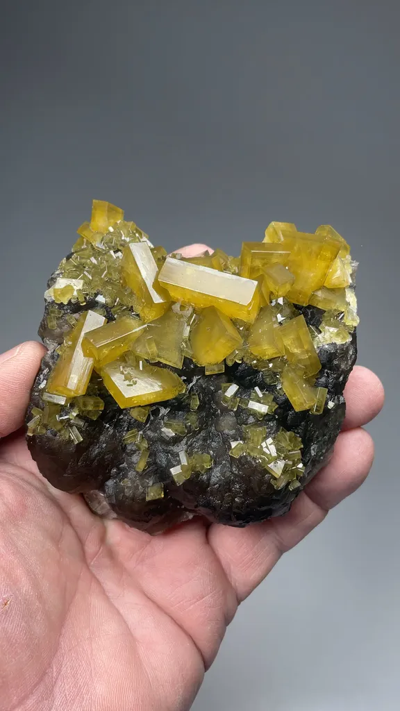 Barite with Fluorite - image 2