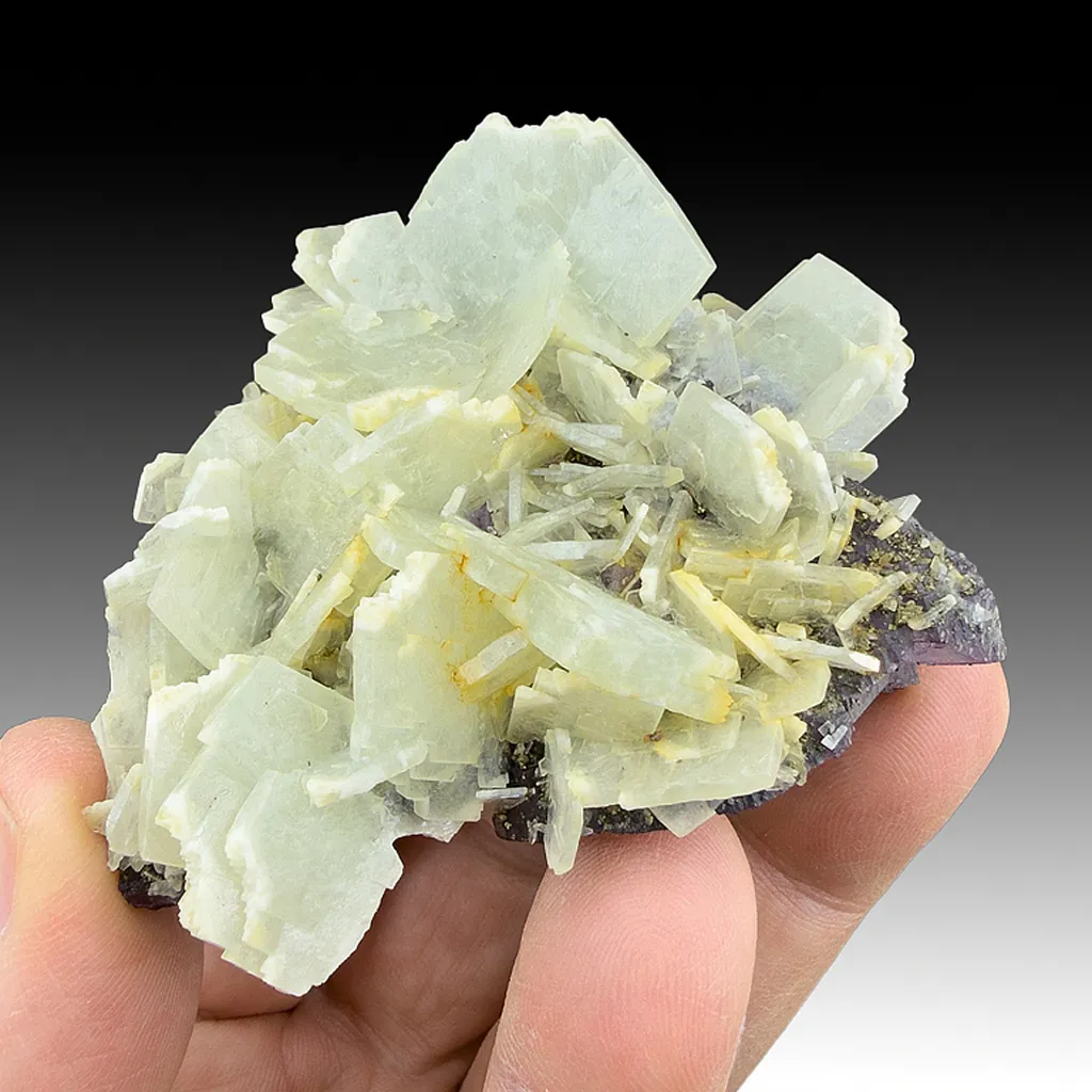 Barite with Fluorite image