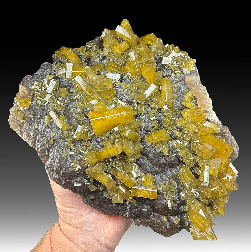 Barite with Fluorite image