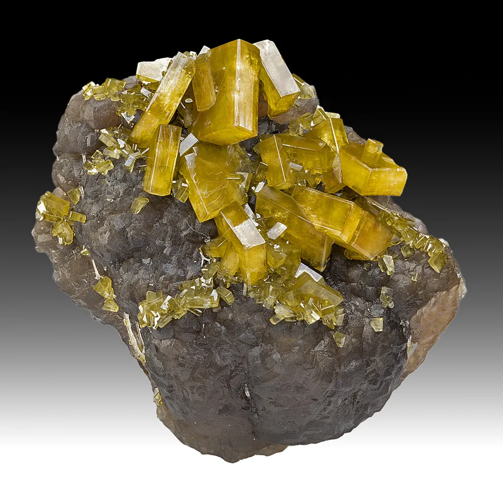 Barite with Fluorite image