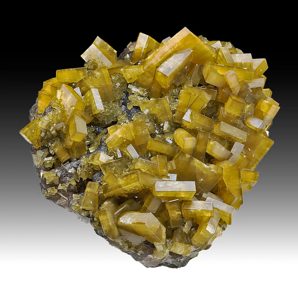 Barite with Fluorite image