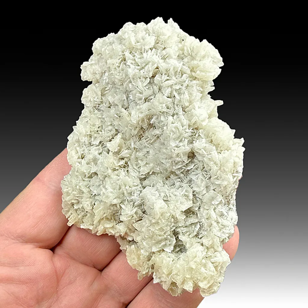Barite with Fluorite image
