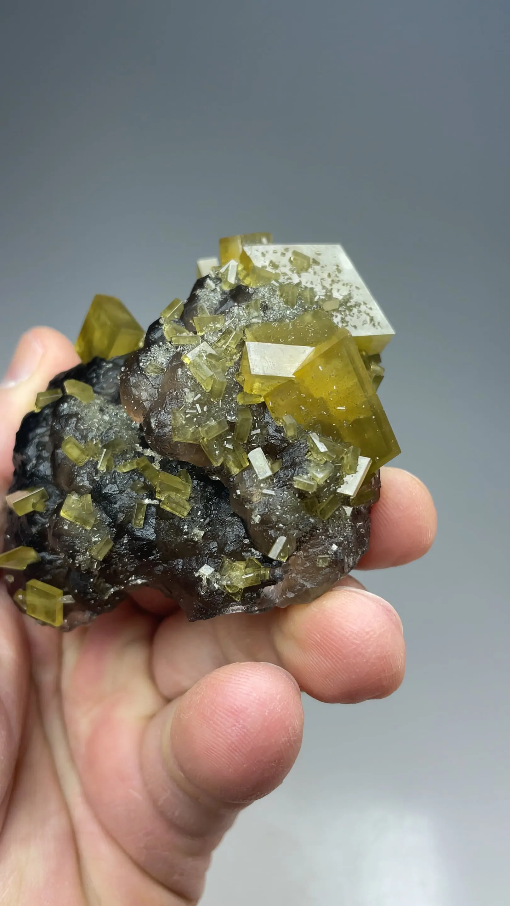 Barite with Fluorite - image 2