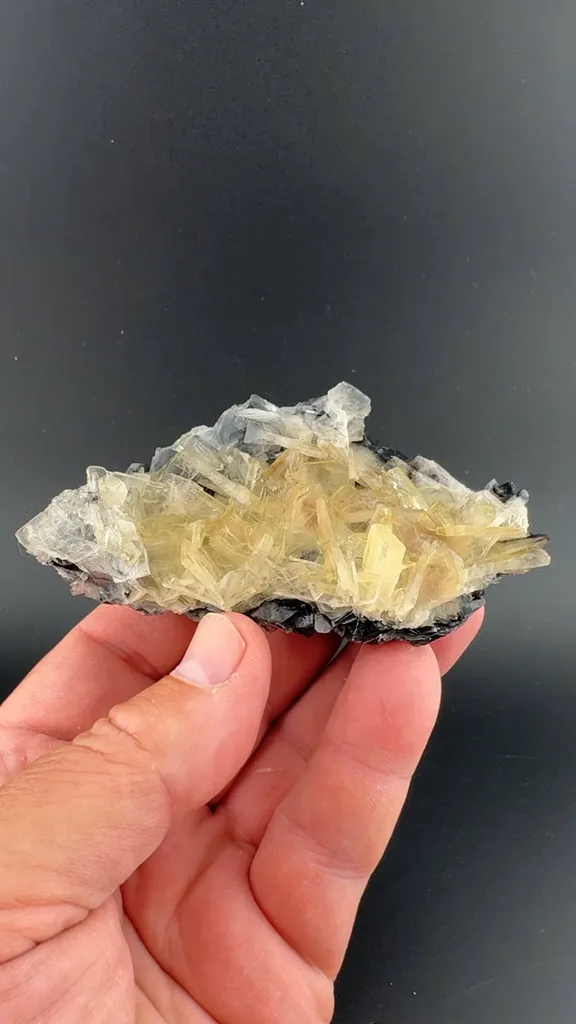 Barite with Jamesonite image