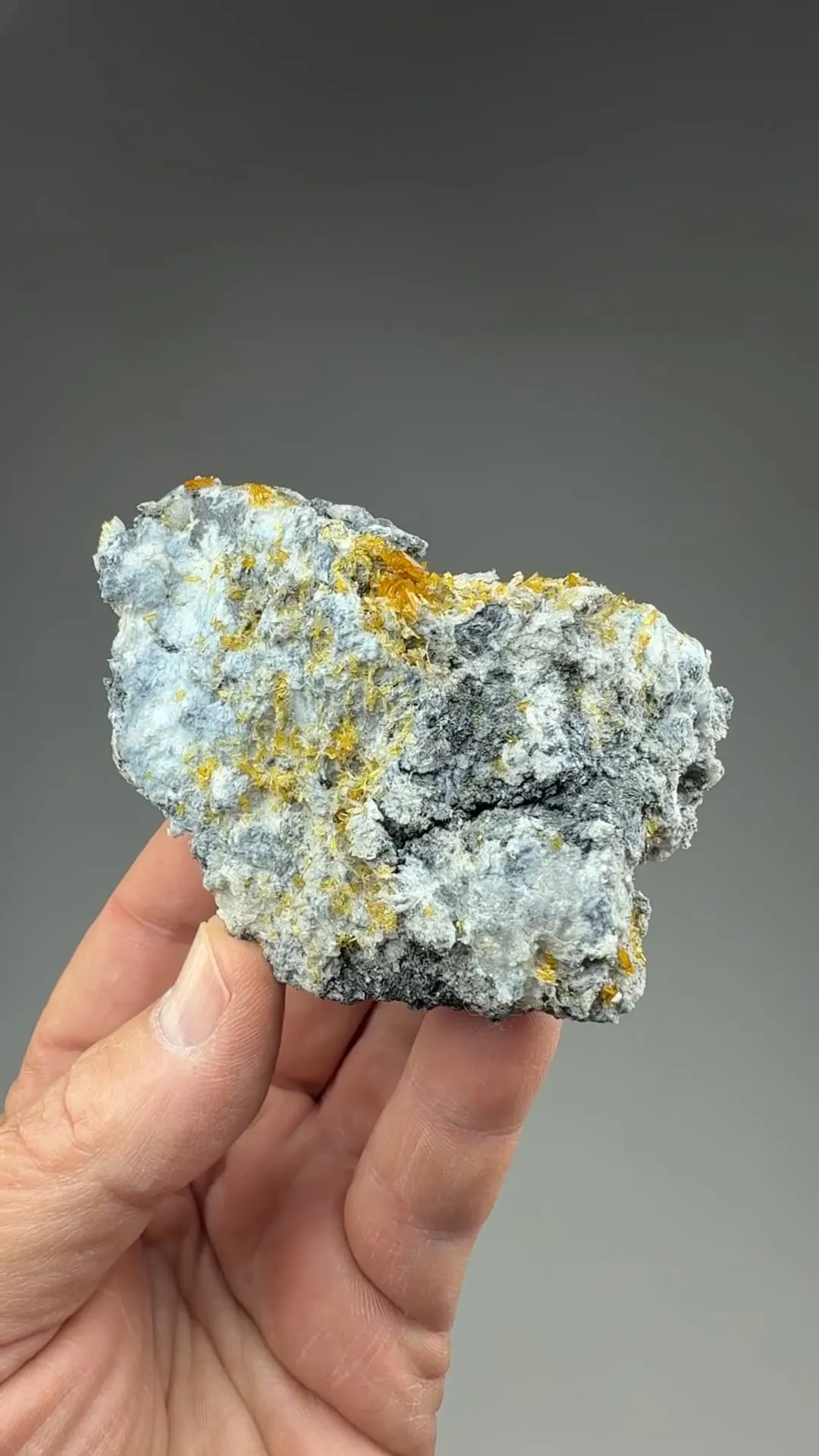 Barite with Palygorskite - image 2