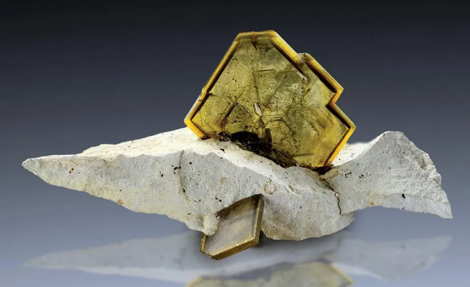 Barite with phantoms image