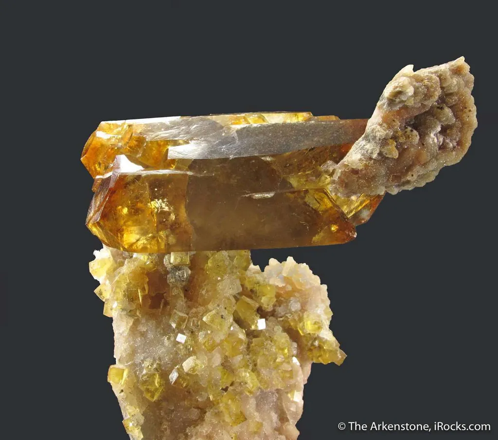 Baryte and Fluorite on Quartz image