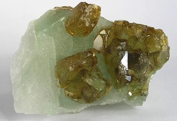 Baryte, Fluorite image