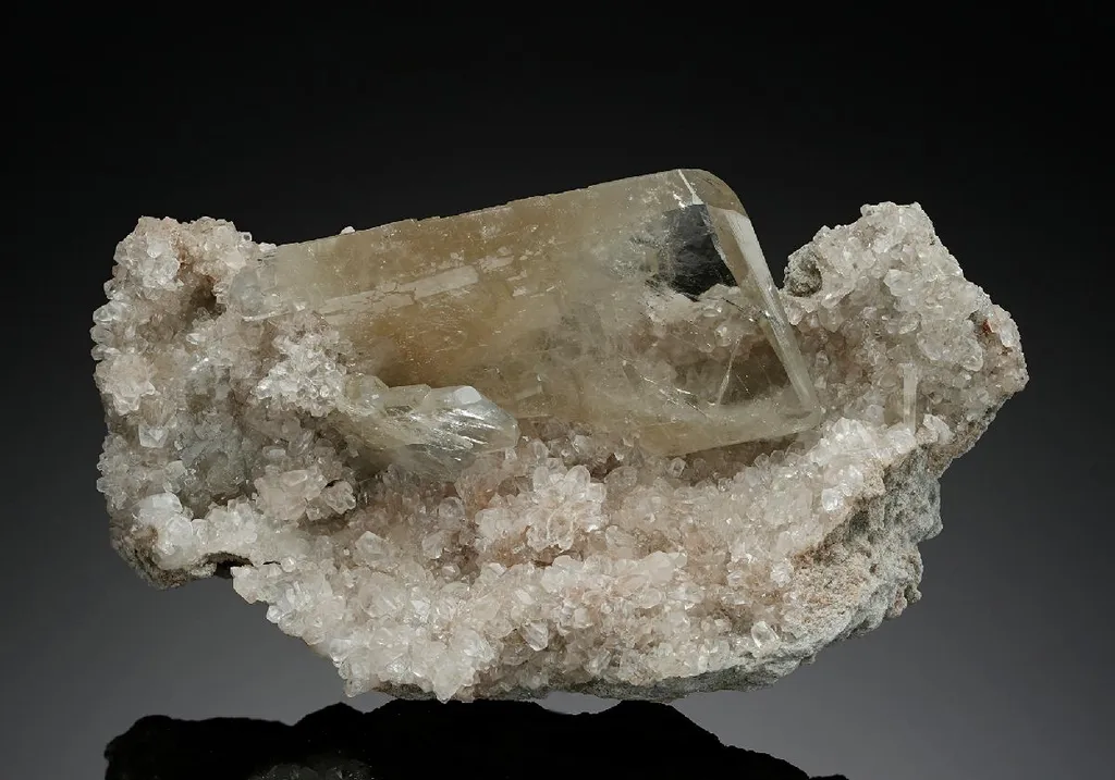 Baryte on Calcite image