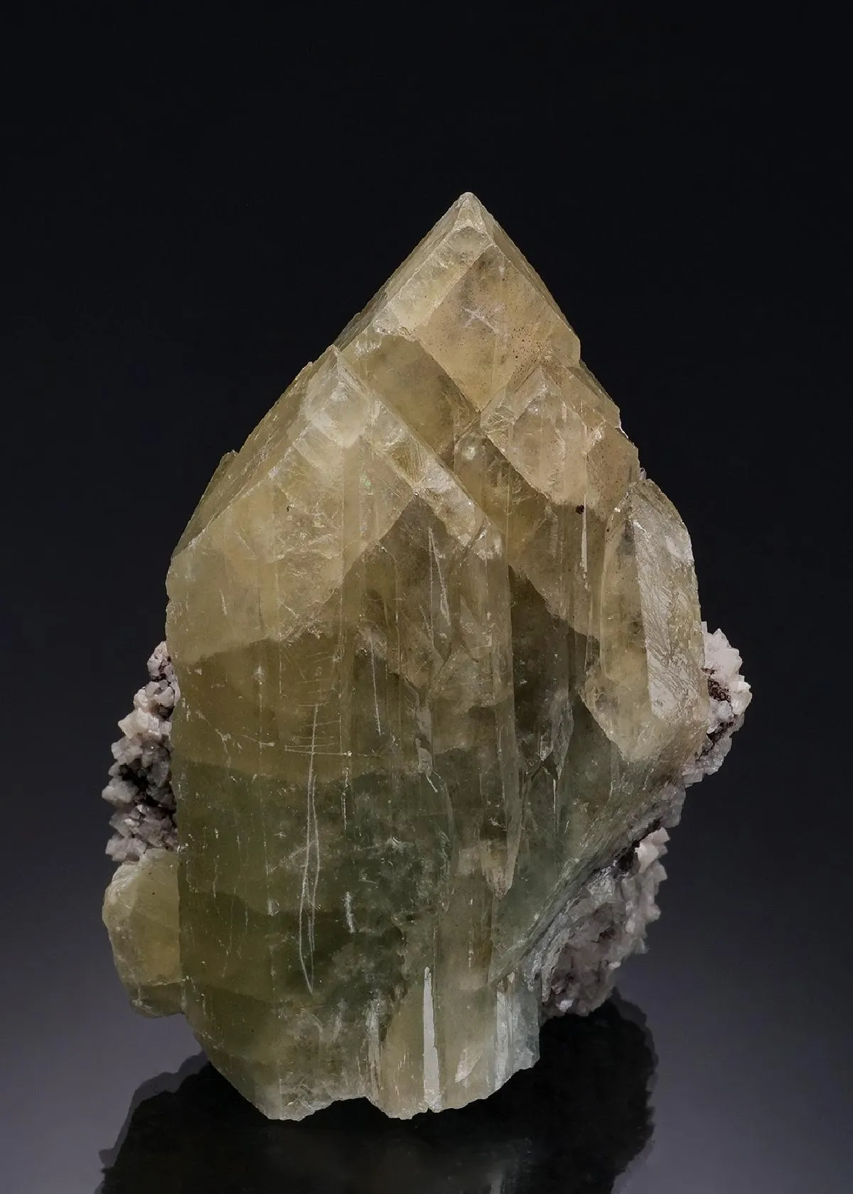 Baryte on Dolomite - image 1