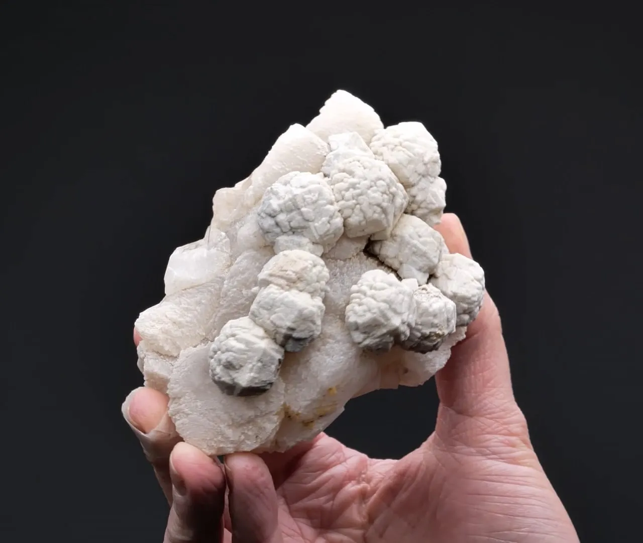 Baryte on Witherite on Calcite - image 2