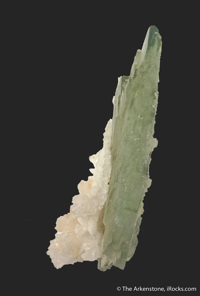 Baryte with Aragonite - image 3