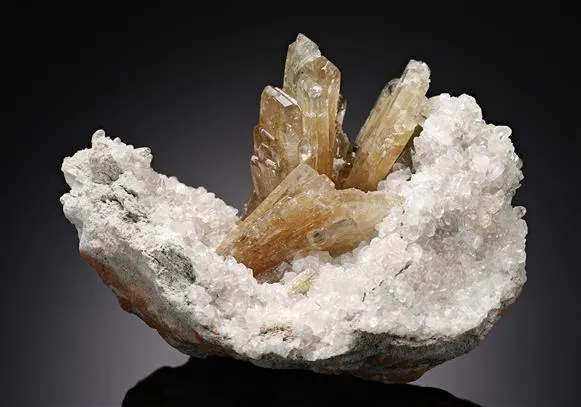 Baryte with Calcite image