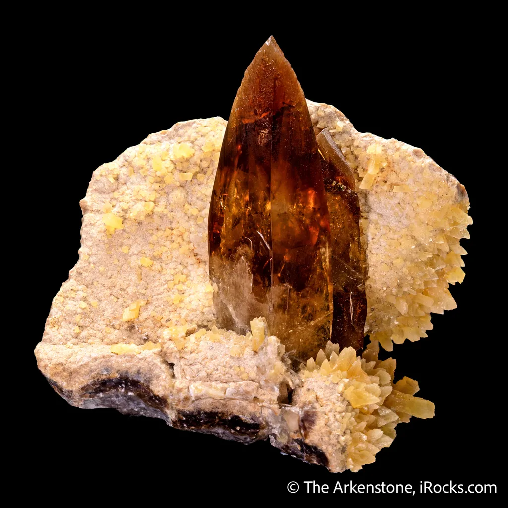 Baryte with Calcite on Matrix image