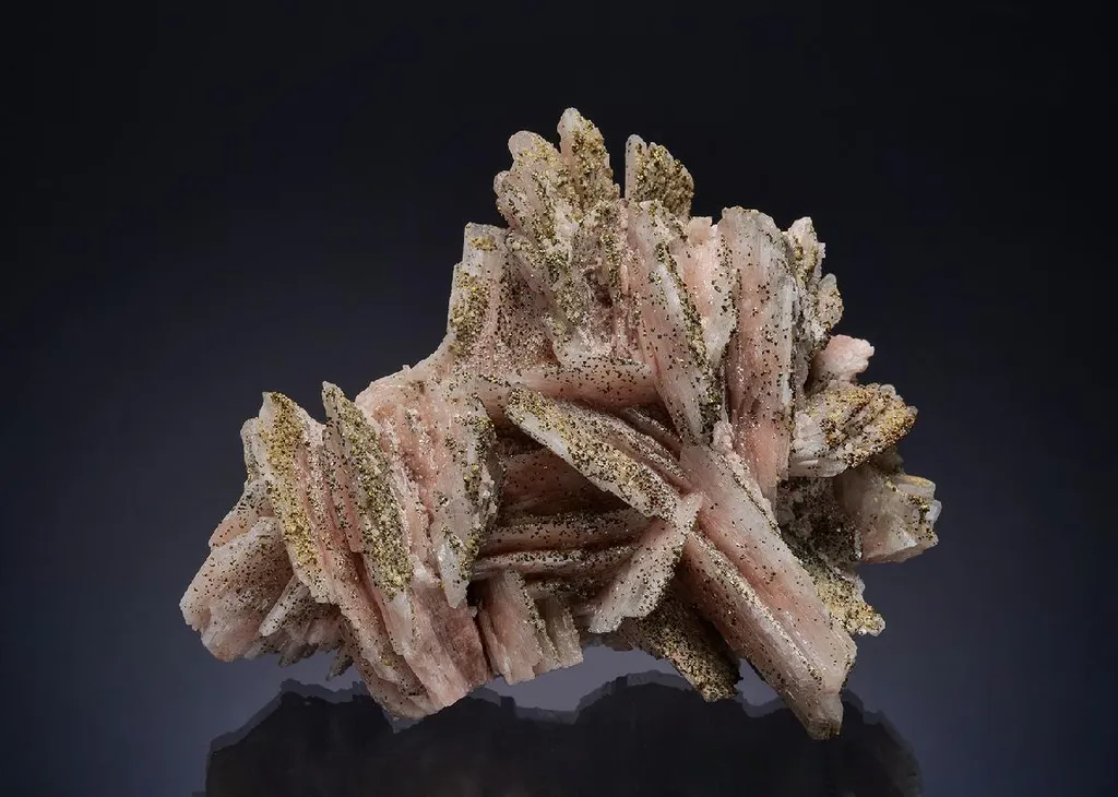BARYTE with CHALCOPYRITE image