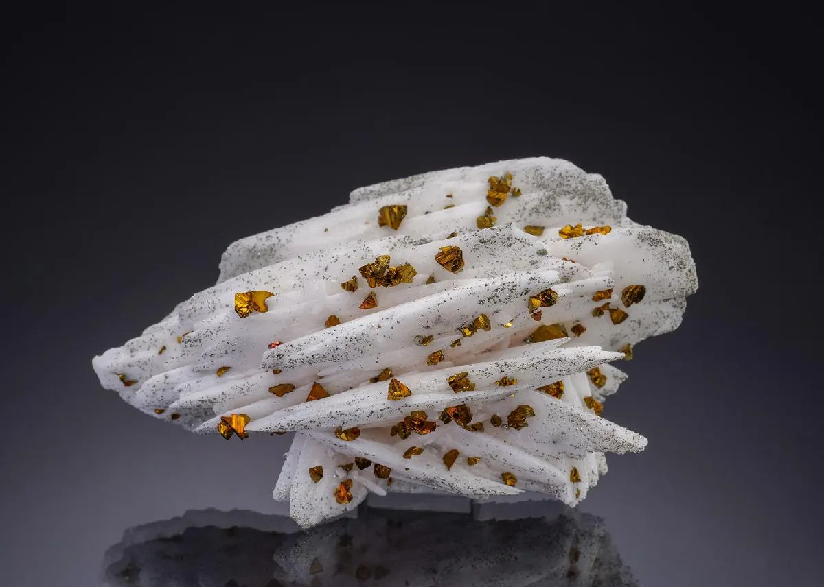 Baryte with Chalcopyrite - image 1