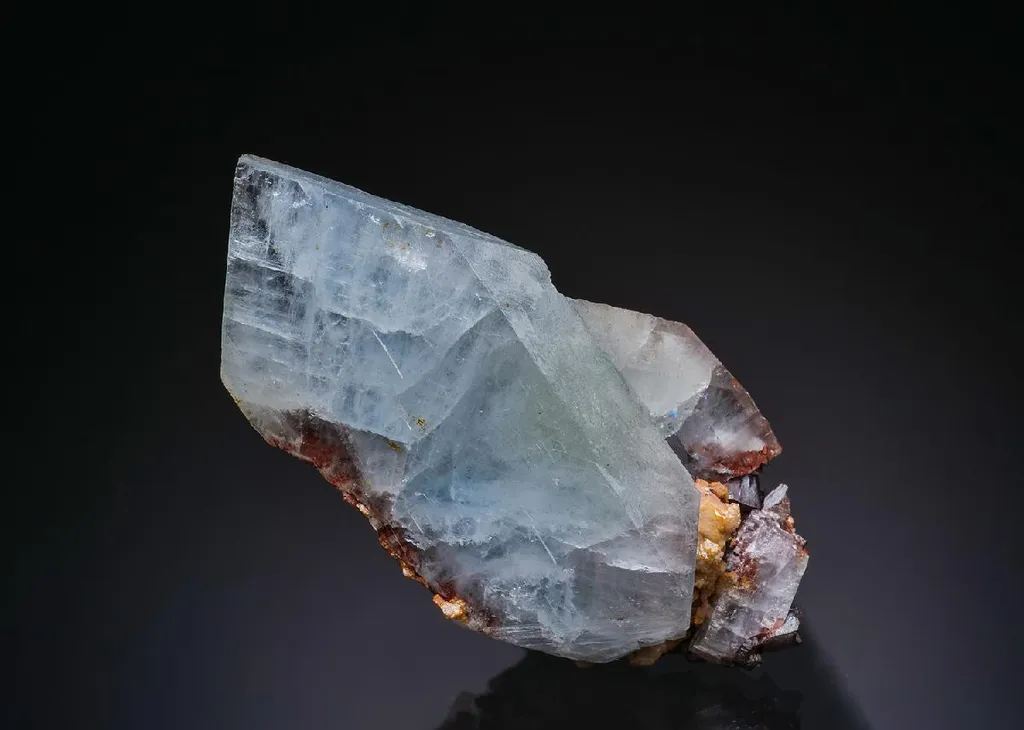 BARYTE with Hematite and Dolomite image