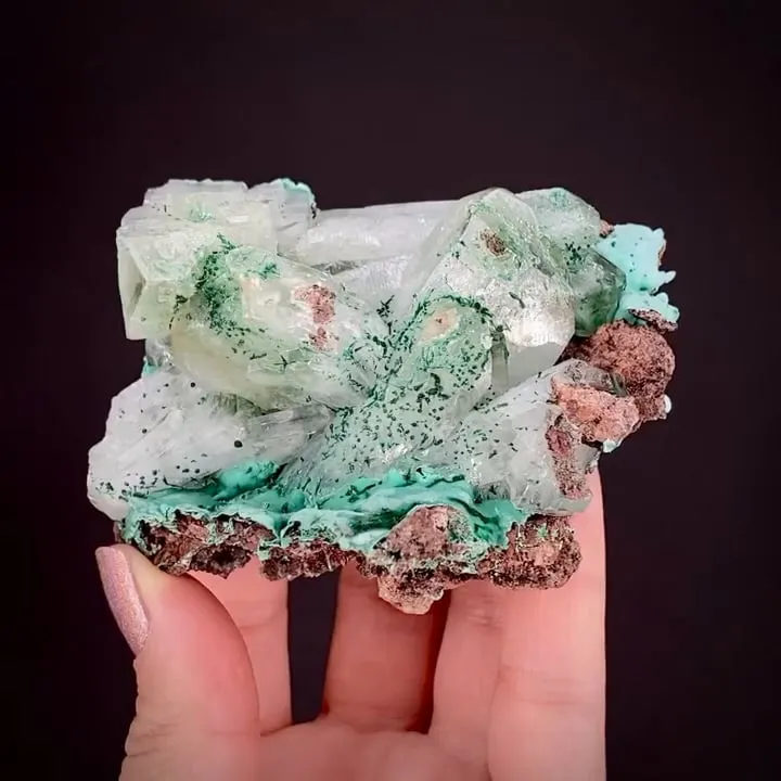 Baryte with Malachite inclusions - image 2