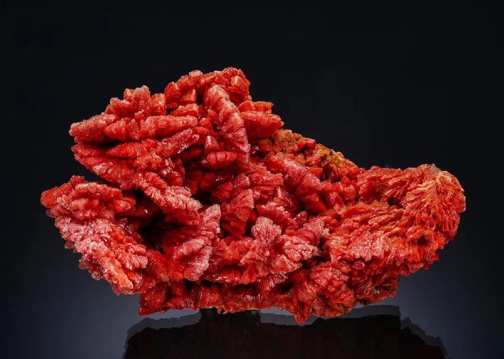 Baryte with Realgar