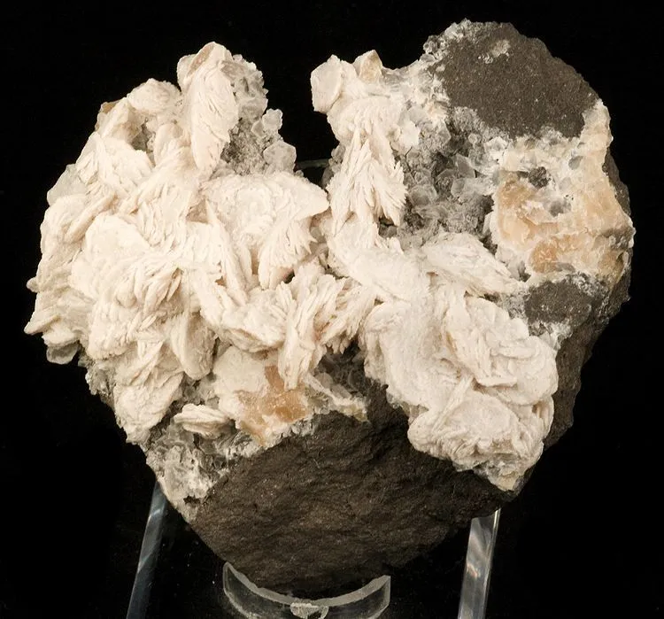 Barytocalcite image
