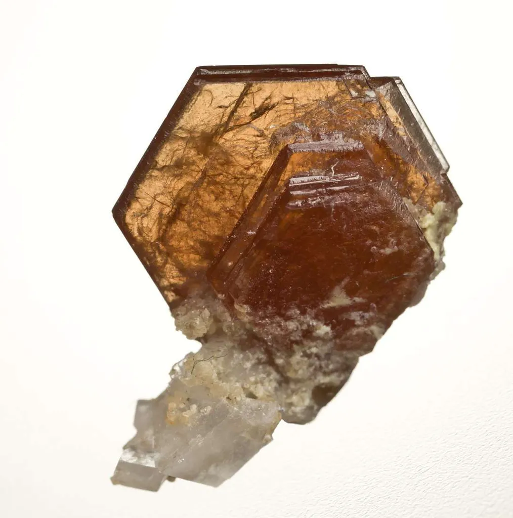 Bastnaesite-Ce on Calcite - image 2