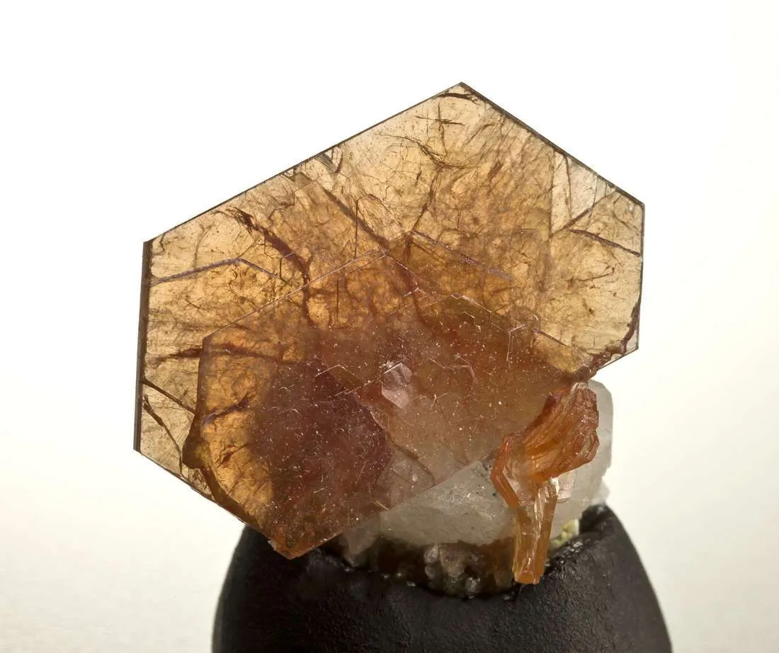 Bastnaesite-Ce on Calcite - image 3