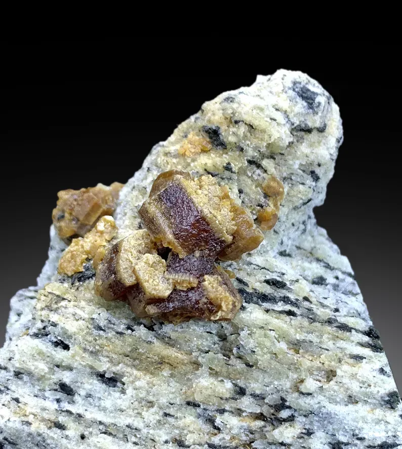 Bastnasite from Pakistan - image 4