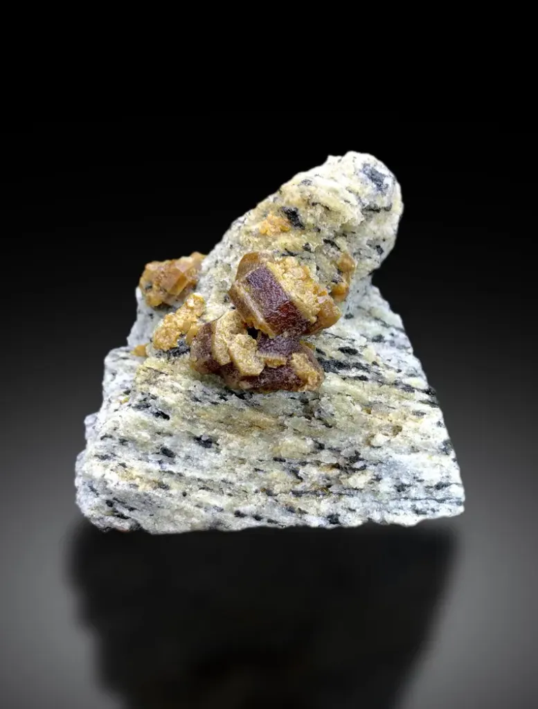 Bastnasite from Pakistan - image 5