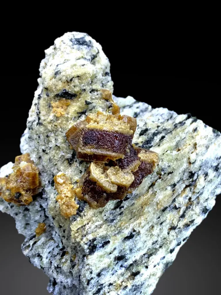 Bastnasite from Pakistan - image 8