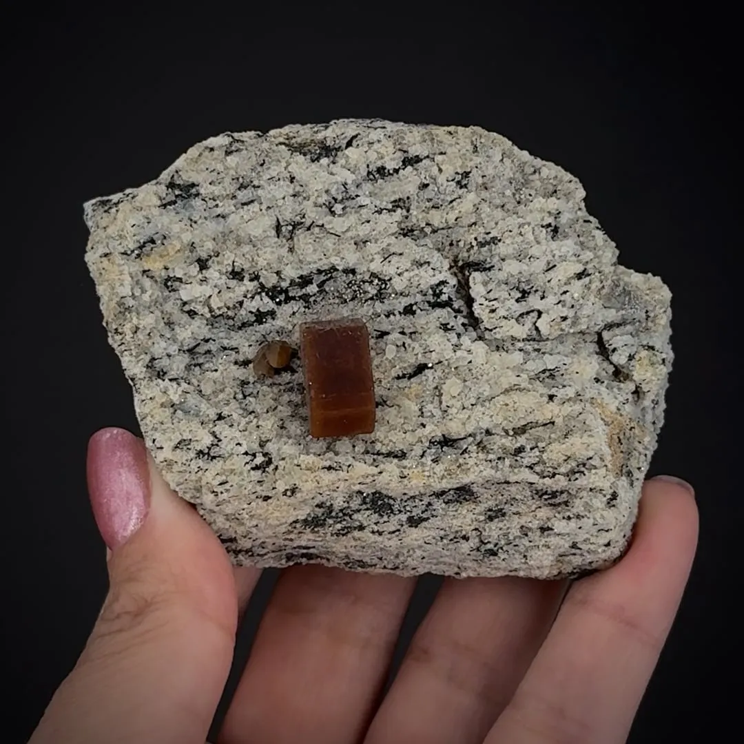 Bastnasite on granite matrix - image 2