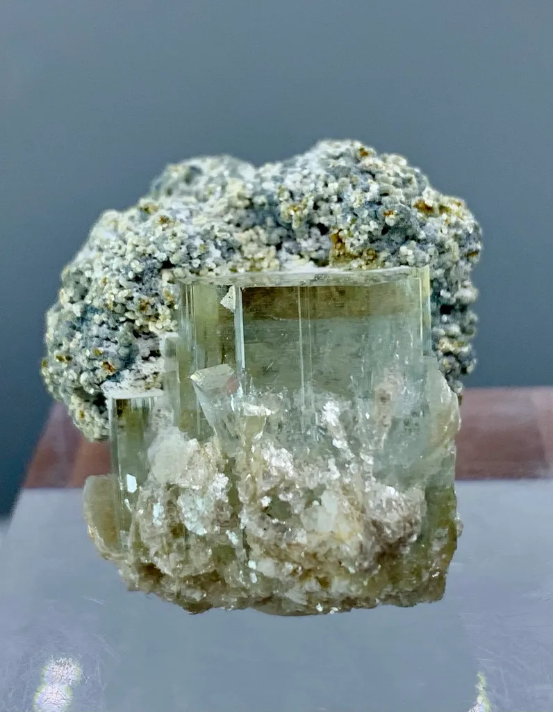 Beautiful Aquamarine Matrix On Muscovite Specimen 20.64 G  Pakistan, Gilgit-Baltistan, Nagar District, Nagar - image 5