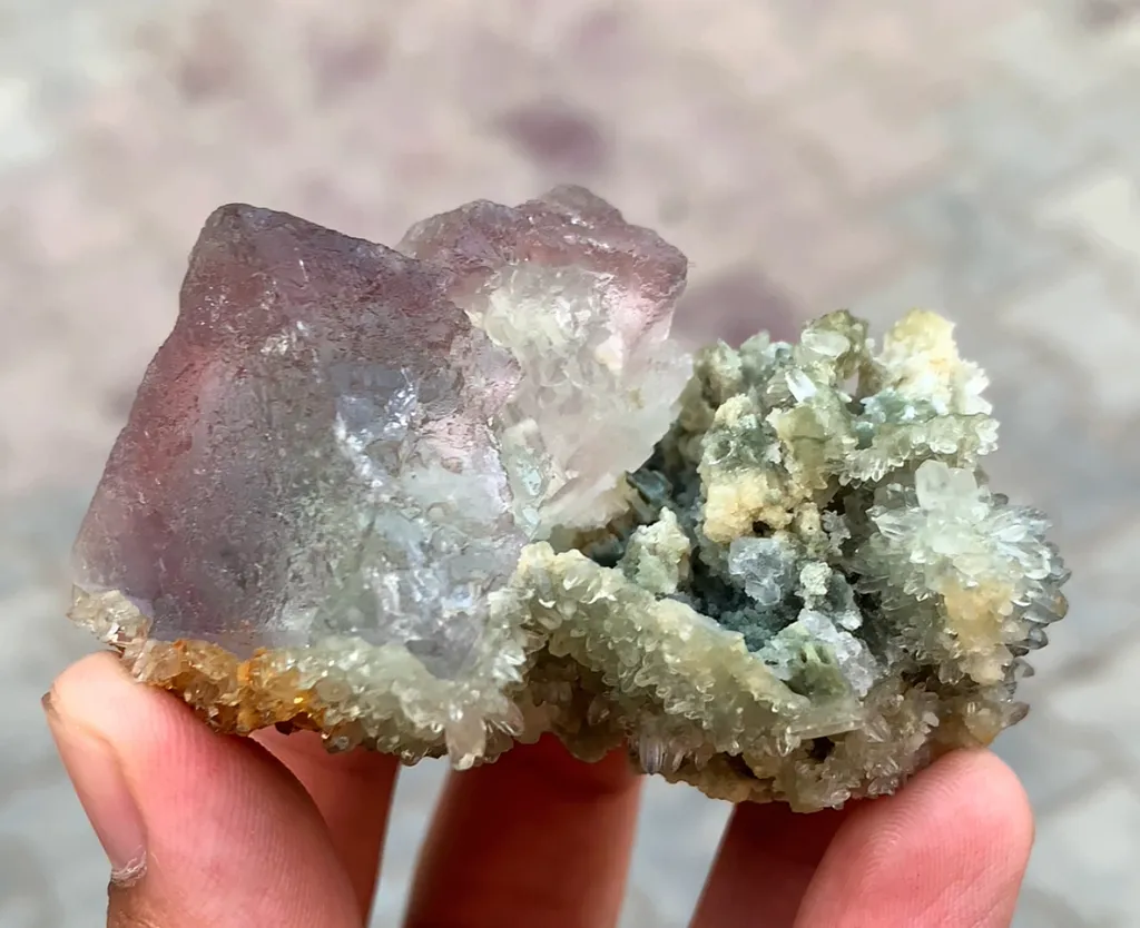 Beautiful prismatic bi-color zoning Fluorite specimen with sparkling tiny quartz clusters - image 3
