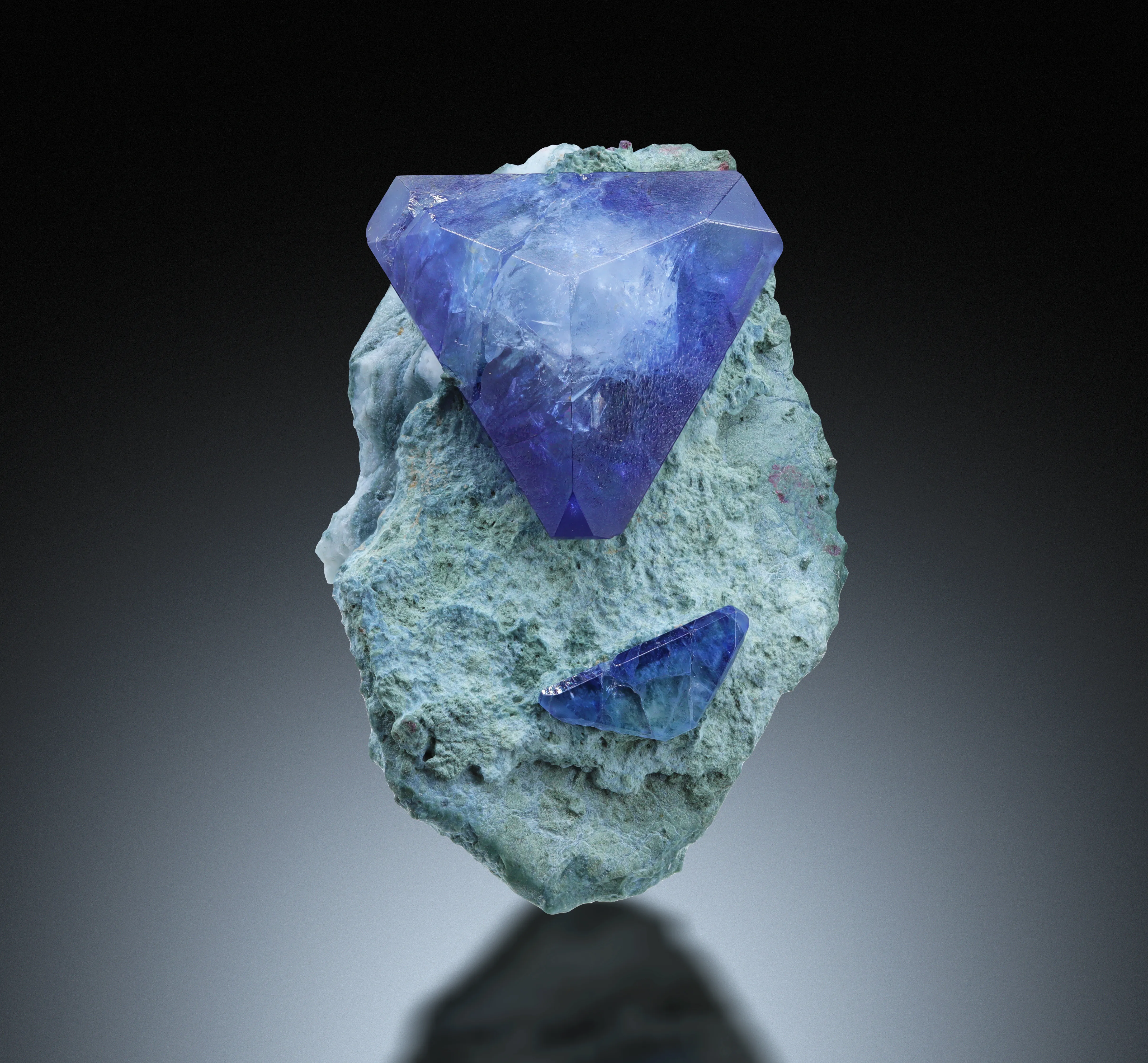 Benitoite - image 1