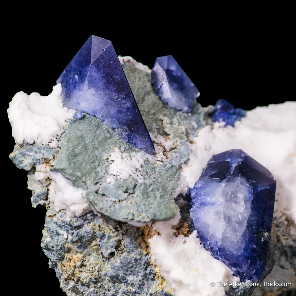 Benitoite - image 4