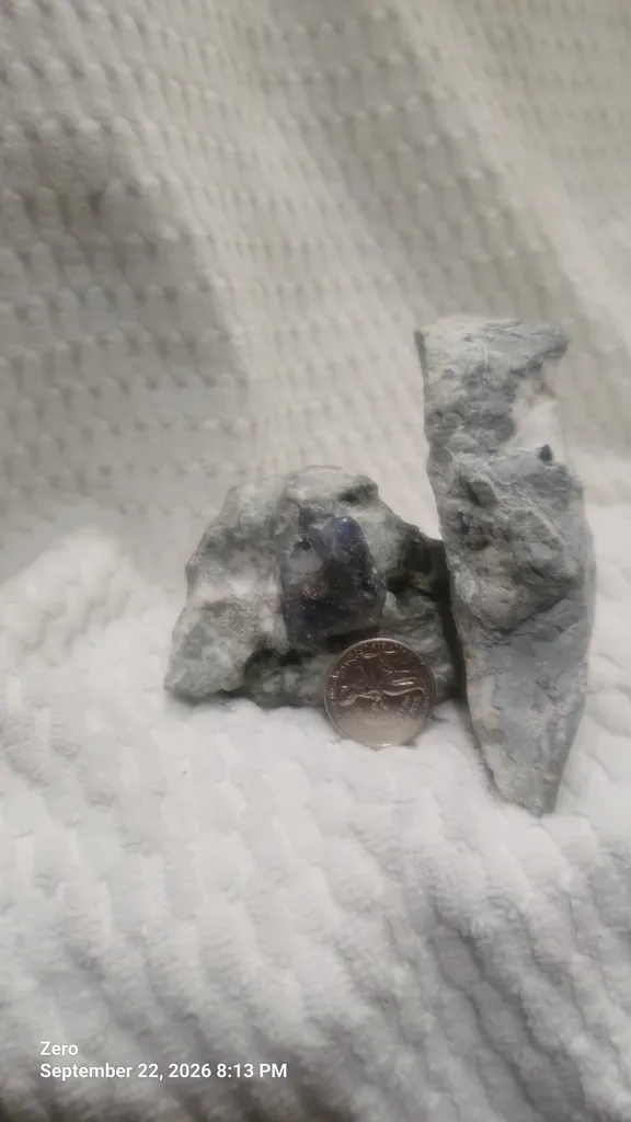 Benitoite - image 6