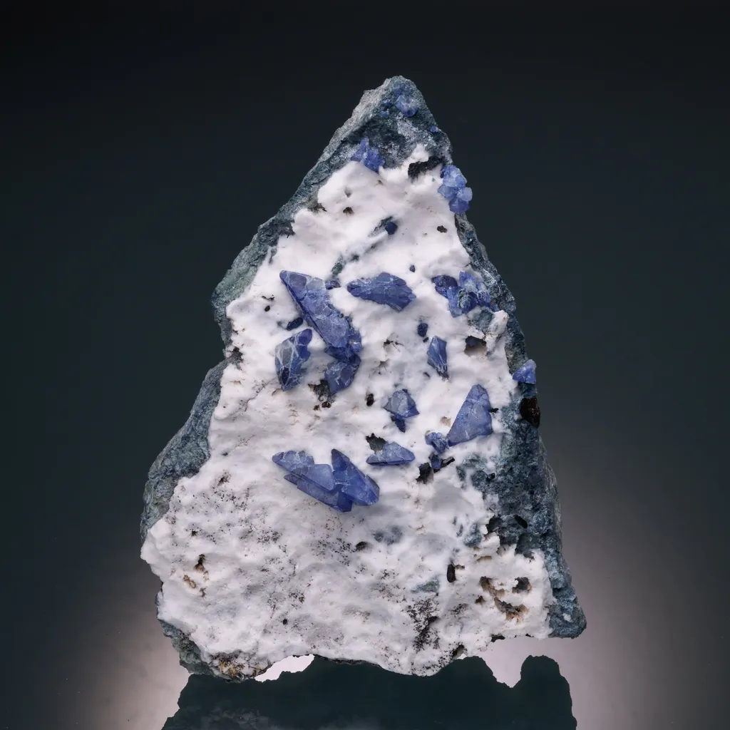 Benitoite image