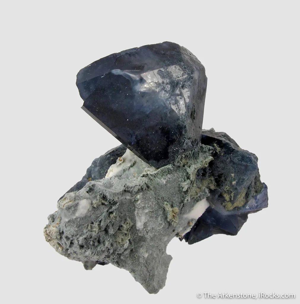 Benitoite image