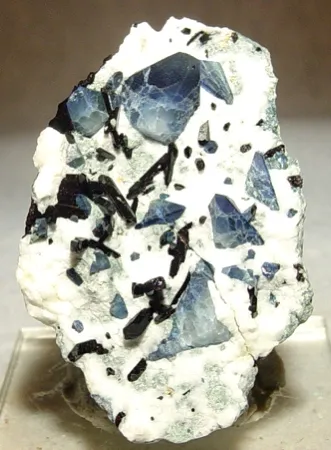 Benitoite image