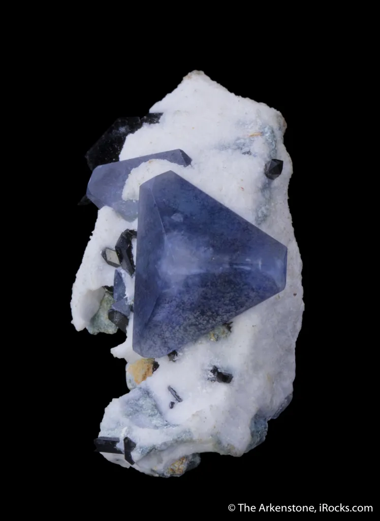 Benitoite and Neptunite on Natrolite - image 3