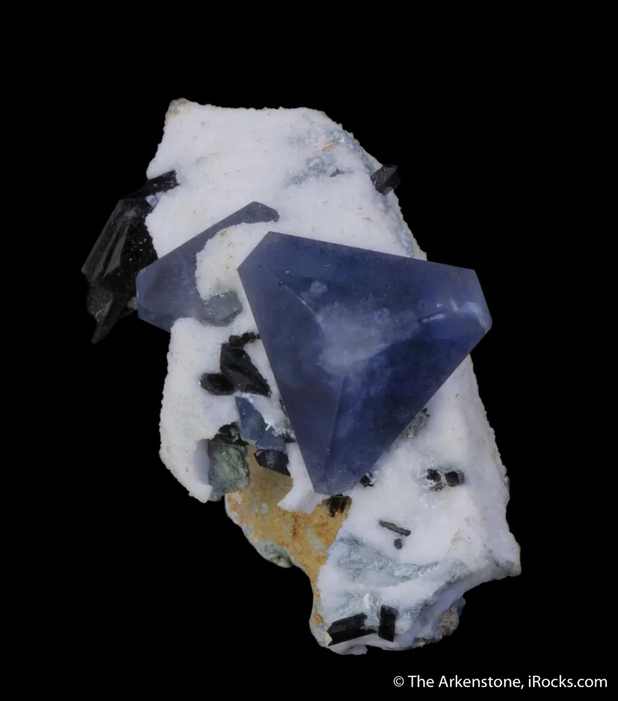Benitoite and Neptunite on Natrolite image